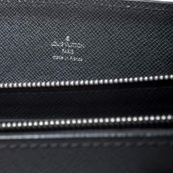 مملوكة مسبقًا Louis Vuitton Black Taiga Leather Lozan Briefcase