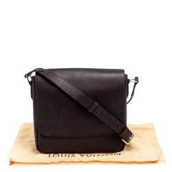 مملوكة مسبقًا Louis Vuitton Brown Taiga Leather Roman PM Bag