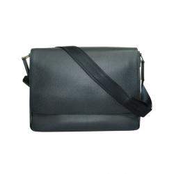 مملوكة مسبقًا Louis Vuitton Black Taiga Leather Roman MM Bag