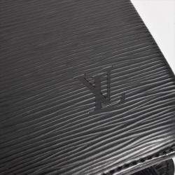 Pre Owned Louis Vuitton Black Taiga Leather Neo Robusto Bag