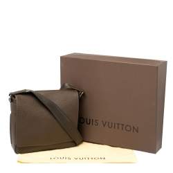 مملوكة مسبقًا Louis Vuitton Grizzli Taiga Leather Roman PM Bag 