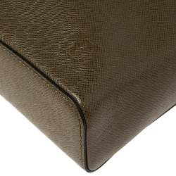 مملوكة مسبقًا Louis Vuitton Steppe Ardoise Taiga Leather Anton PM Bag