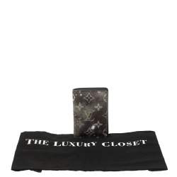 Pre Owned Louis Vuitton Grey Galaxy Monogram Canvas Multiple Bifold Wallet