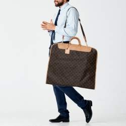 Louis Vuitton, Monogram Canvas garment bag/bag, rubberis…
