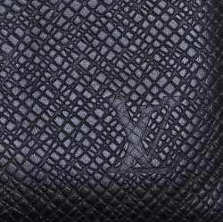 مملوكة مسبقًا Louis Vuitton Black Taiga Leather Pocket Organizer