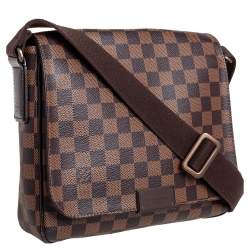 مملوكة مسبقًا Louis Vuitton Damier Ebene Canvas District PM Bag