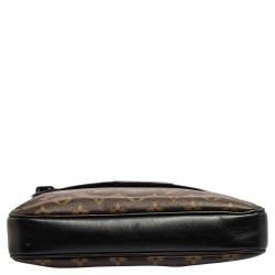 Pre Owned حقيبة ماسنجر لوي فيتون باس كانفاس ماساكار مونوغرامي متوسطة