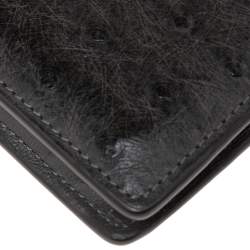 مملوكة مسبقًا Louis Vuitton Grey Ostrich Pocket Organizer