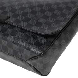 مملوكة مسبقًا حقيبة لوي فيتون ديستريكت كانفاس غرافيت دامييه MM