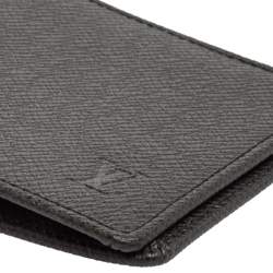 Pre Owned محفظة لوي فيتون كومباكت طية ثنائية جلد تياجا سوداء 