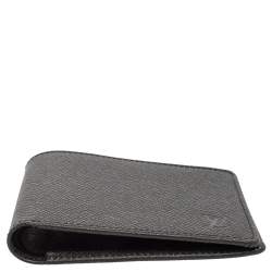 Pre Owned محفظة لوي فيتون كومباكت طية ثنائية جلد تياجا سوداء 
