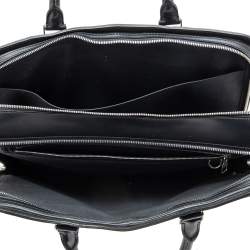 مملوكة مسبقًا Louis Vuitton Black Epi Leather Bassano MM Bag