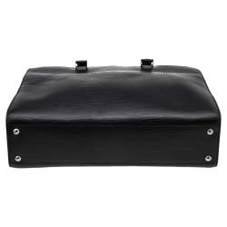 مملوكة مسبقًا Louis Vuitton Black Epi Leather Bassano MM Bag