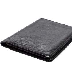 مملوكة مسبقًا محفظة جيب لوي فيتون جلد تياغا أسود