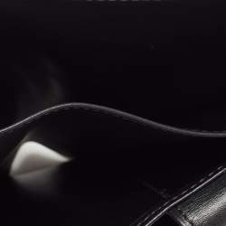 Pre Owned محفظة ثنائية الطي لوي فيتون جلد أسود بشعار ماركة مثقب