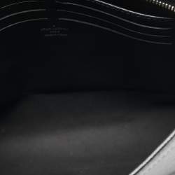 Pre Owned Louis Vuitton Black Taiga Leather Voyage Pochette 