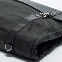 Pre Owned Louis Vuitton Green/Black Taiga Leather Large Gibeciere Garment Travel Bag