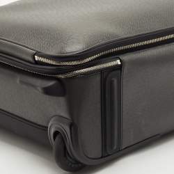 مملوكة مسبقًا Louis Vuitton Black Taiga Leather Pegase Legere 55 Business Suitcase