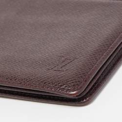 Louis Vuitton Burgundy Taiga Leather Bifold Wallet