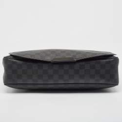 مملوكة مسبقًا Louis Vuitton Damier Graphite Canvas Daniel GM Bag