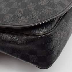 مملوكة مسبقًا Louis Vuitton Damier Graphite Canvas Daniel GM Bag