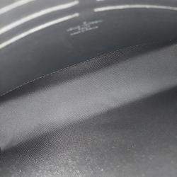 مملوكة مسبقًا Louis Vuitton Taiga Pochette Voyage MM M30450 handbag