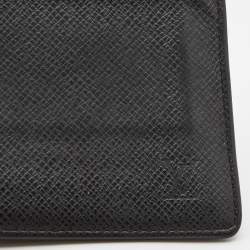 Pre Owned Louis Vuitton Black Taiga Leather Bifold Wallet