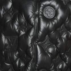 مملوكة مسبقًا Louis Vuitton Black Logo Embossed Leather Zip up Puffer Jacket S