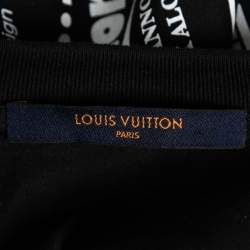 Pre Owned تي شيرت لوي فيتون قطن أسود مطبوع شعار الماركة يغطيه بالكامل أكمام قصيرة مقاس كبير (لارج)