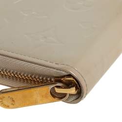 Pre Owned محفظة لوي فيتون زيبي كوريال بلانك مونوغرامية