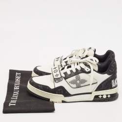 مملوكة مسبقًا Louis Vuitton Black/White Leather and Monogram Denim LV Trainer Sneakers Size 40
