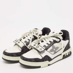 مملوكة مسبقًا Louis Vuitton Black/White Leather and Monogram Denim LV Trainer Sneakers Size 40