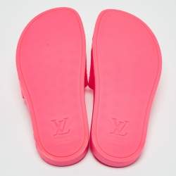 Louis Vuitton Pink Rubber Waterfront  Pool Slides Size 39