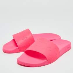 Louis Vuitton Pink Rubber Waterfront  Pool Slides Size 39