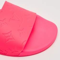 Pre Owned Louis Vuitton Pink Rubber Waterfront  Pool Slides Size 39