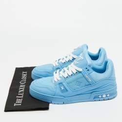 مملوكة مسبقًا حذاء رياضي لوي فيتون منخفض من أعلى LV جلد ودنيم أزرق مقاس 42