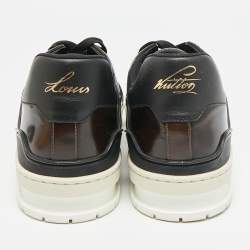 Pre Owned حذاء رياضي لوي فيتون ترينر جلد ومطاط أبيض/ رصاصي عنق منخفض مقاس 40 