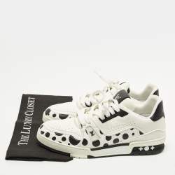 Pre Owned Louis Vuitton LV Trainer Size 42 White/Black Leather Lace Up Sneakers