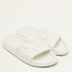 مملوكة مسبقًا Louis Vuitton Waterfront Size 41 White Monogram Rubber Pool Slide Sandals