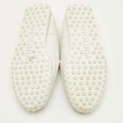 Pre Owned حذاء لوفرز لوك فيتون "السائق" جلد أبيض سليب أون مقاس 41