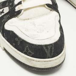 Pre Owned حذاء رياضي لوي فيتون LV مدرب جينز وقماش ونقشة مونوغرام أبيض/أسود مقاس 44.5