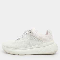 مملوكة مسبقًا Louis Vuitton Show Up Size 42 White/Grey Monogram and Damier Knit Fabric Sneakers 