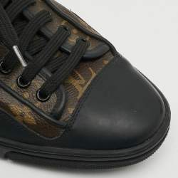 مملوكة مسبقًا حذاء رياضي لوي فيتون سلالوم كانفاس بني مونوغرامي بعنق قصير مقاس 42.5