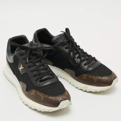 مملوكة مسبقًا Louis Vuitton Run Away Size 42 Black/Brown Monogram Canvas and Mesh Low Top Sneakers