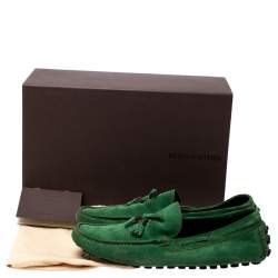 مملوكة مسبقًا حذاء لوفرز لوي فيتون امولا بشراريب سويدي أخضر مقاس 44