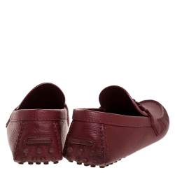 مملوكة مسبقًا Louis Vuitton Red Leather Hockenheim Slip On Loafers Size 42