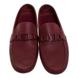 مملوكة مسبقًا Louis Vuitton Red Leather Hockenheim Slip On Loafers Size 42