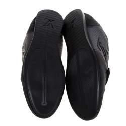 Pre Owned حذاء رياضي لوي فيتون برباط لستاردست  سويدي وكانفاس أسود/رصاصي مقاس 42.5