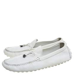 Pre Owned Louis Vuitton White Textured Leather Logo Bow Loafers Size 41