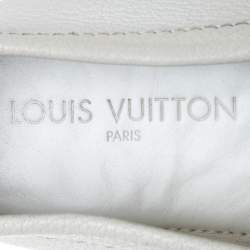 Pre Owned Louis Vuitton White Textured Leather Logo Bow Loafers Size 41